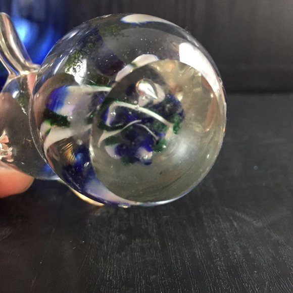 Glass Elephant Paperweight Flowers Figurine Blown - Picture 9 of 9